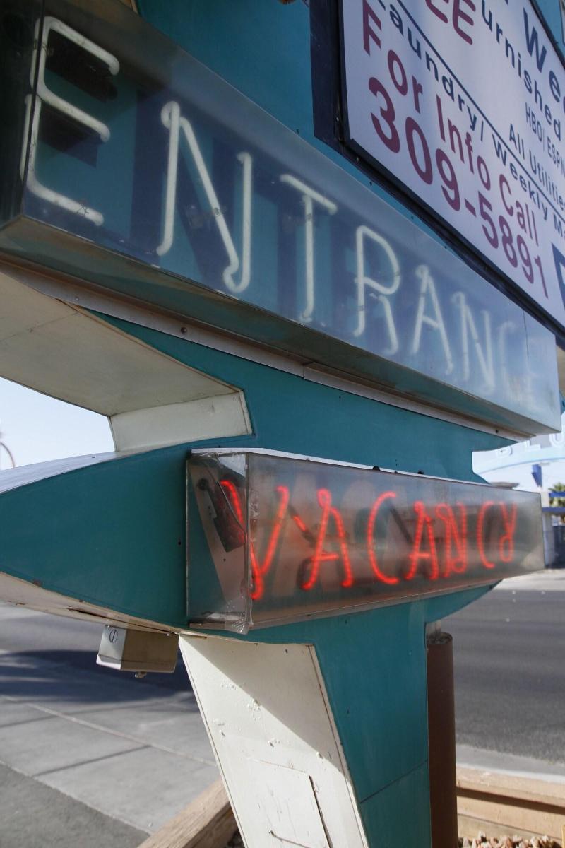 Desert Hills Motel image