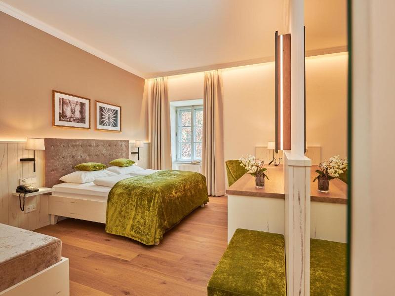 Schlosshotel an der Eisenstrasse image