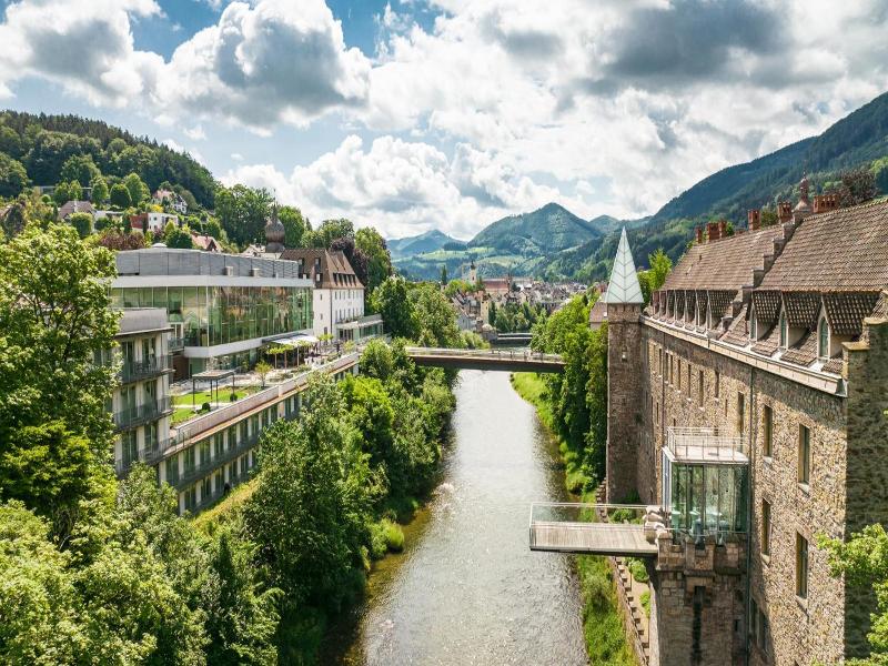 Schlosshotel an der Eisenstrasse image