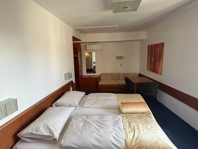 Landliebe Resort Fürstenfeld By Belvilla image