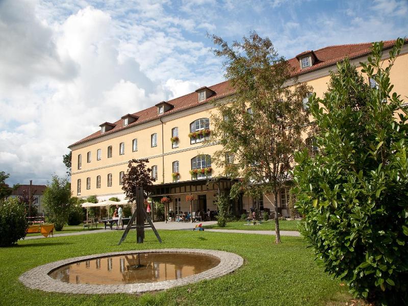 JUFA Fürstenfeld Sport Resort image