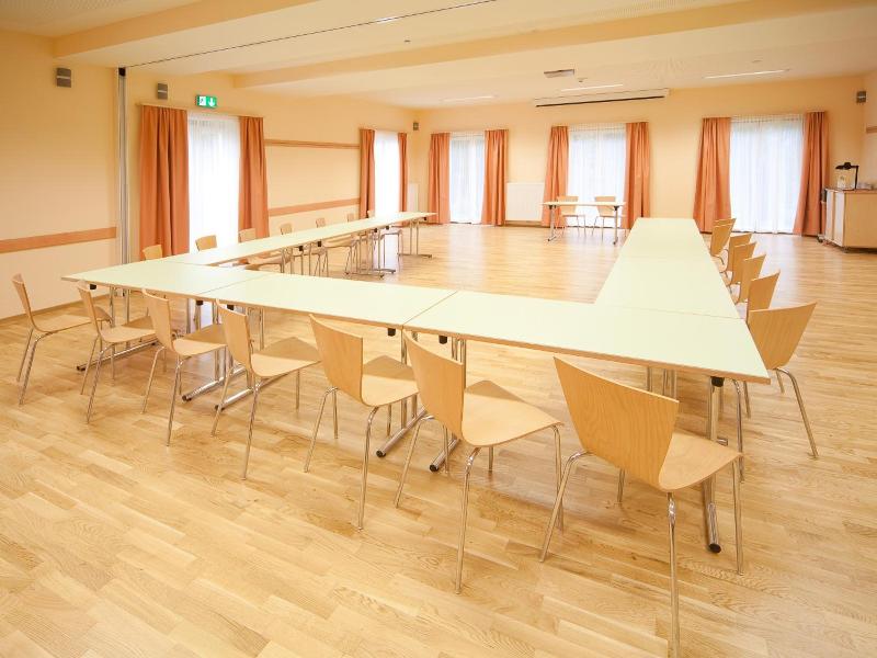 JUFA Fürstenfeld Sport Resort image