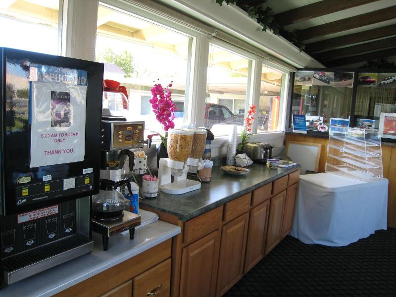 Town House Motel image