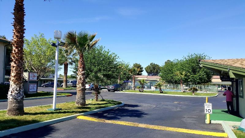 Town House Motel image