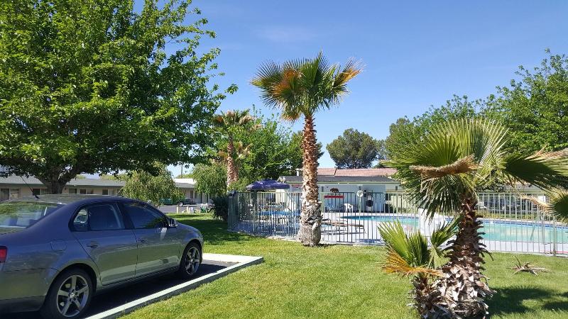 Town House Motel image