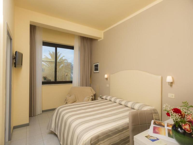 Gemma del Mare image