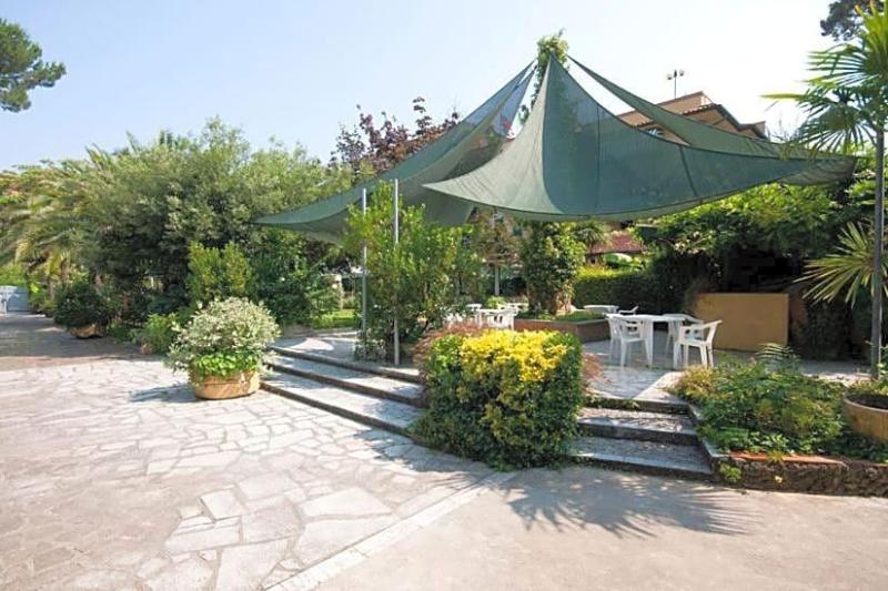 Gemma del Mare image