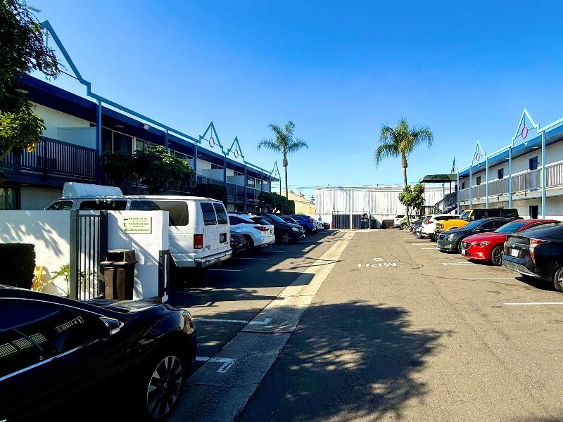 Days Inn by Wyndham Los Angeles Stadium Area/LAX image