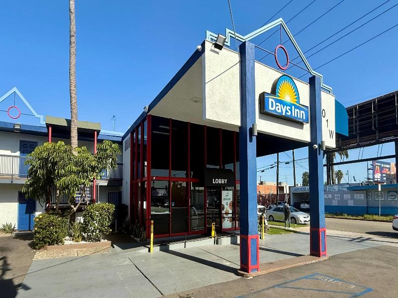Days Inn by Wyndham Los Angeles Stadium Area/LAX image