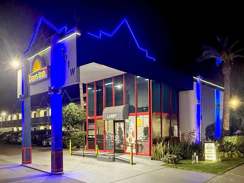 Days Inn by Wyndham Los Angeles Stadium Area/LAX image