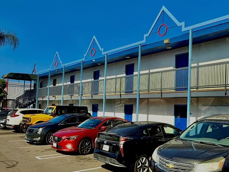 Days Inn by Wyndham Los Angeles Stadium Area/LAX image