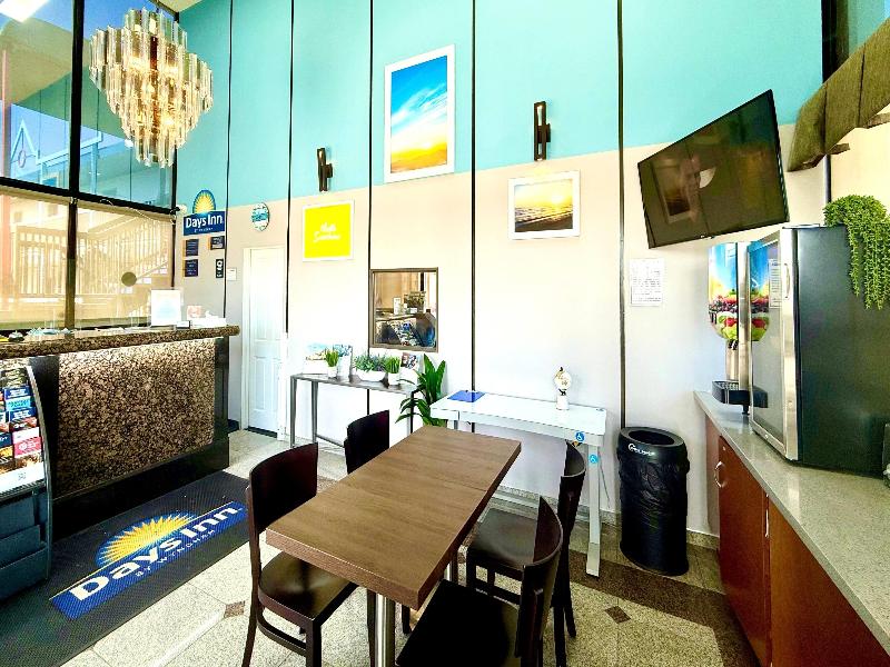 Days Inn by Wyndham Los Angeles Stadium Area/LAX image