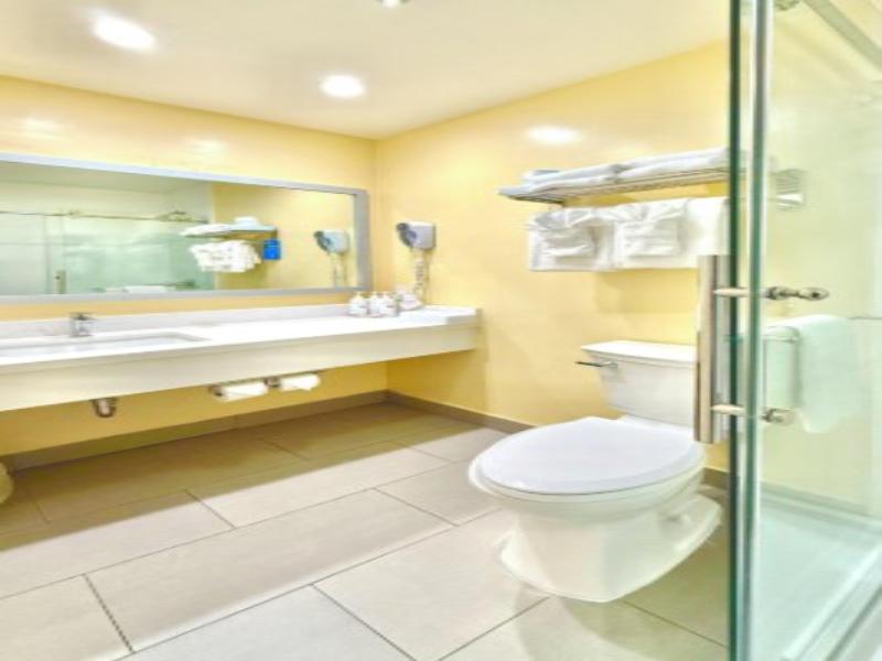 Days Inn by Wyndham Los Angeles Stadium Area/LAX image