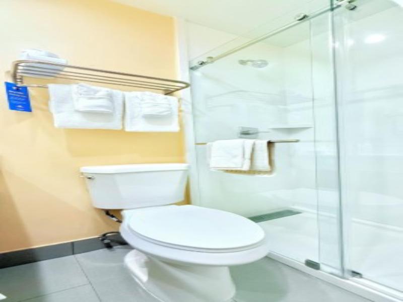 Days Inn by Wyndham Los Angeles Stadium Area/LAX image