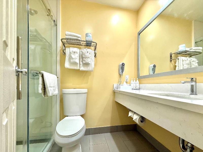 Days Inn by Wyndham Los Angeles Stadium Area/LAX image