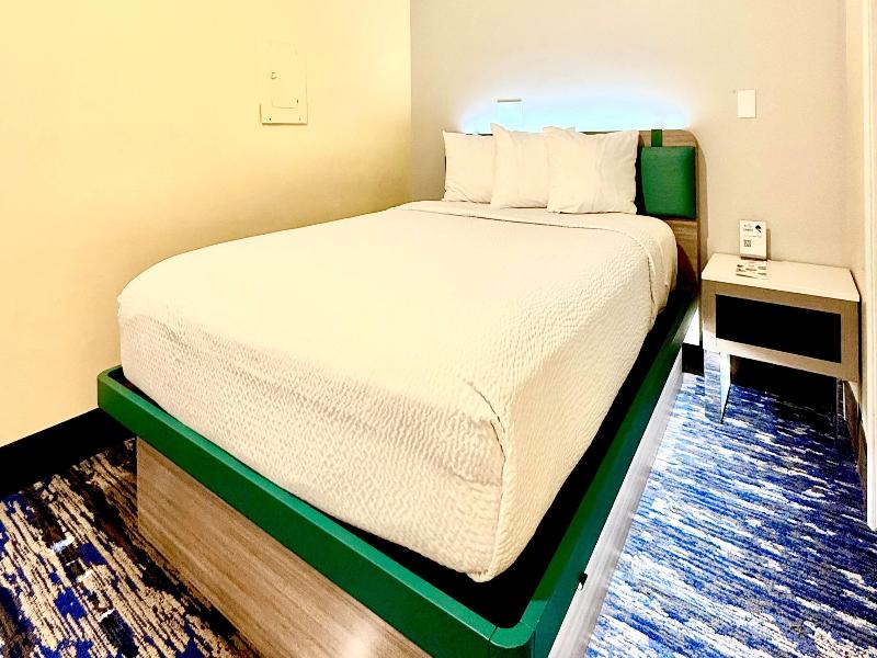 Days Inn by Wyndham Los Angeles Stadium Area/LAX image