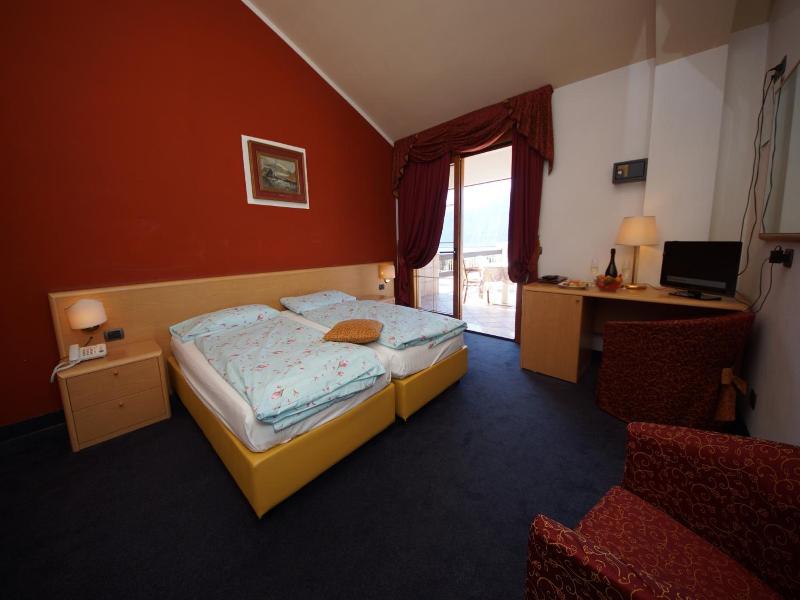 Alpi Hotel & Residence image