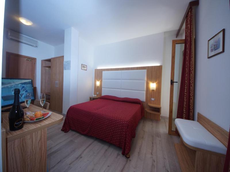 Alpi Hotel & Residence image