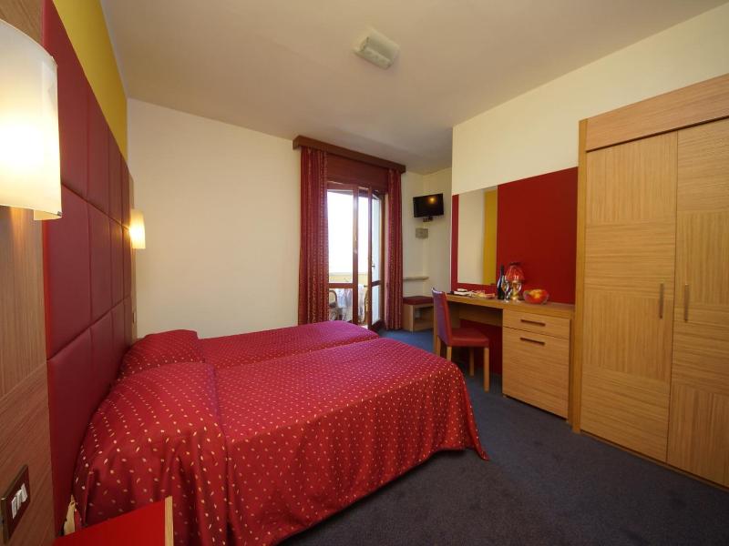 Alpi Hotel & Residence image
