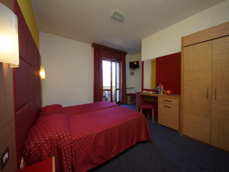 Alpi Hotel & Residence image