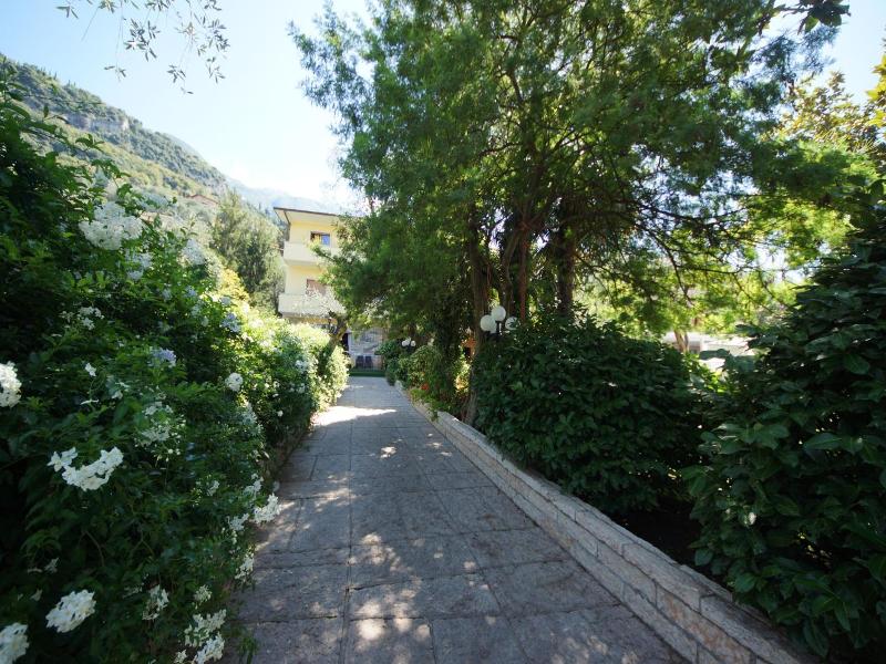 Alpi Hotel & Residence image