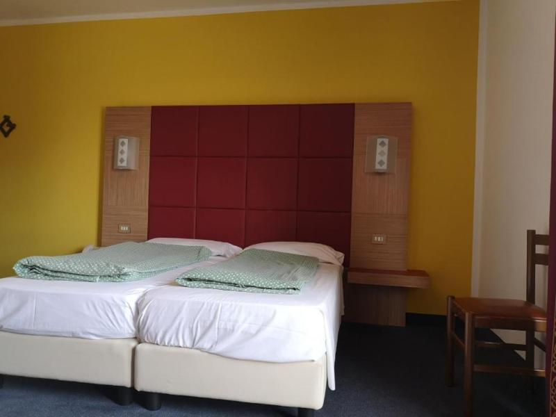 Alpi Hotel & Residence image
