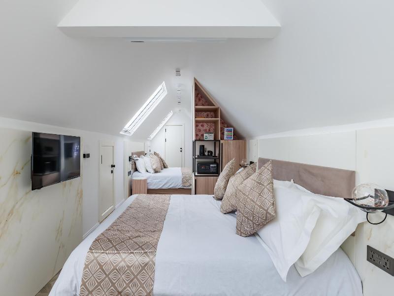 Rosemay Hotel image
