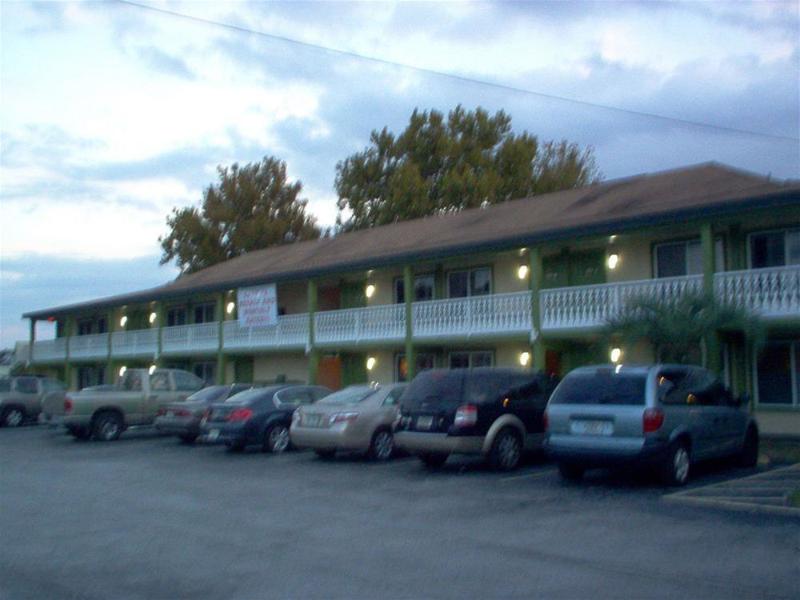 Inn On The Green image