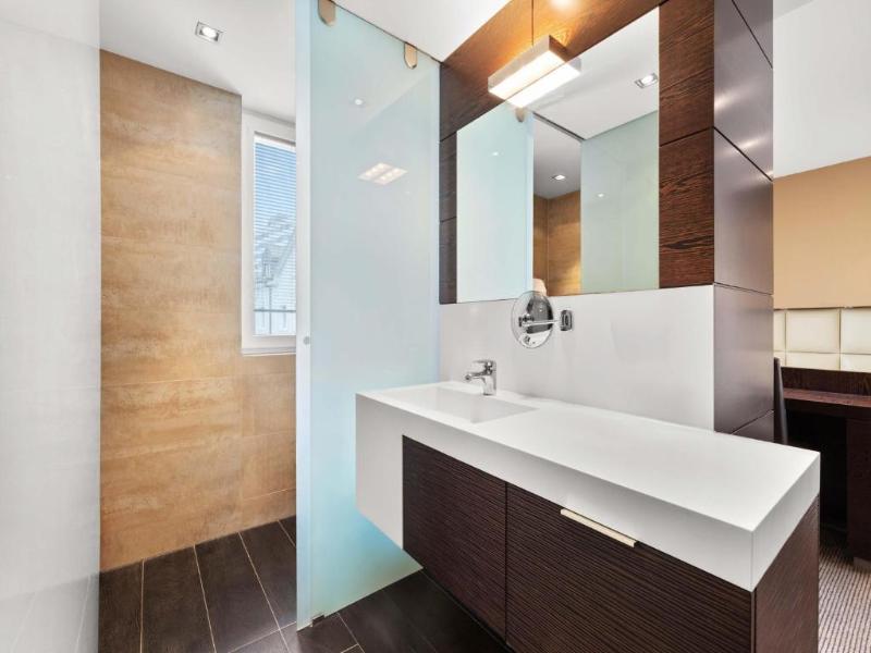 B&B HOTEL Linz City-Ost image