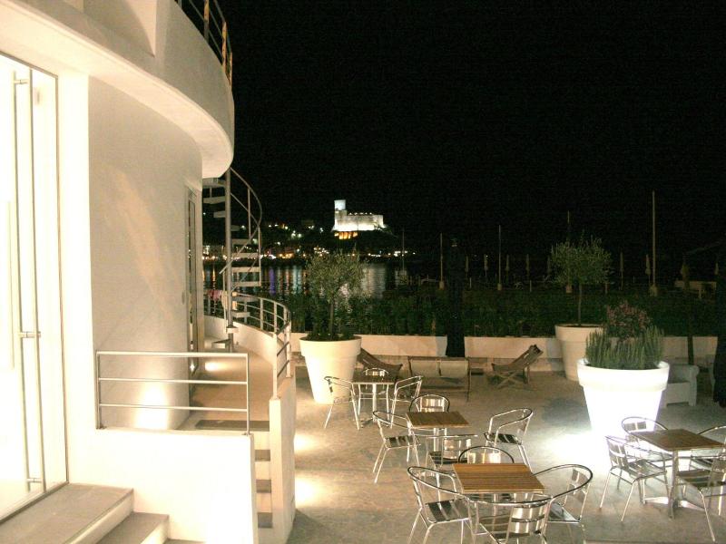 Hotel del Lido — exterior view