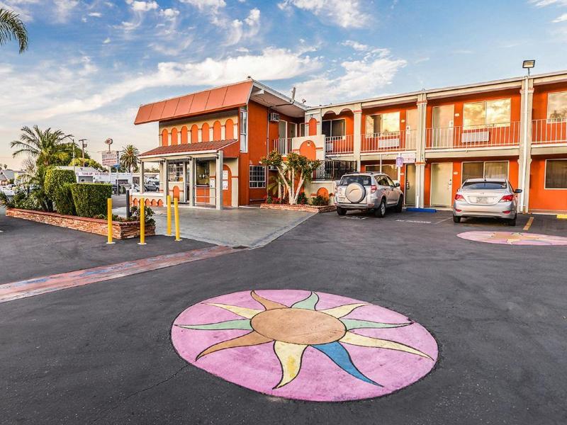 Aqua Venture Inn image