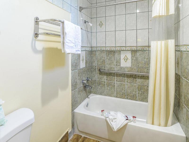 Aqua Venture Inn image