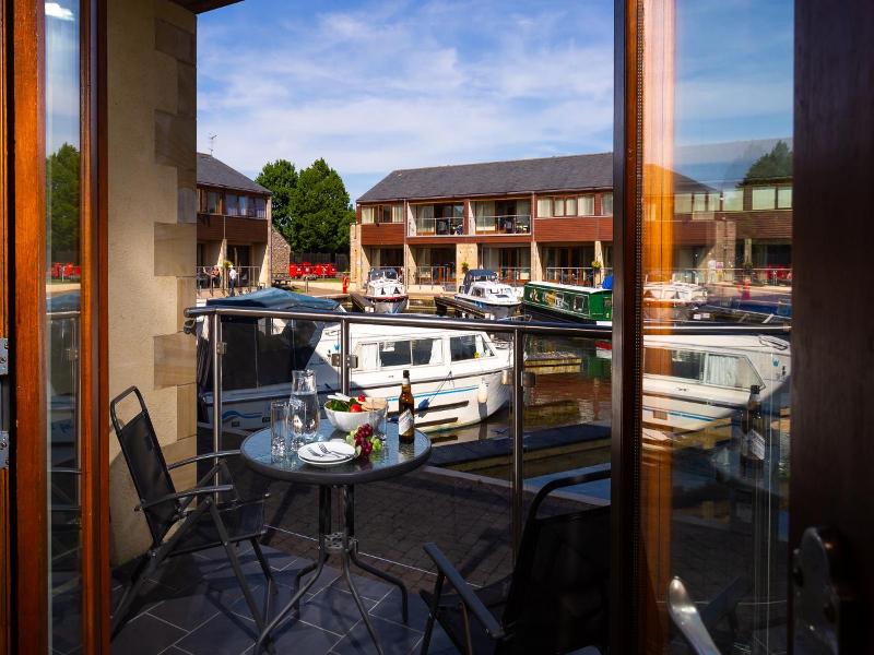 Tewitfield Marina image