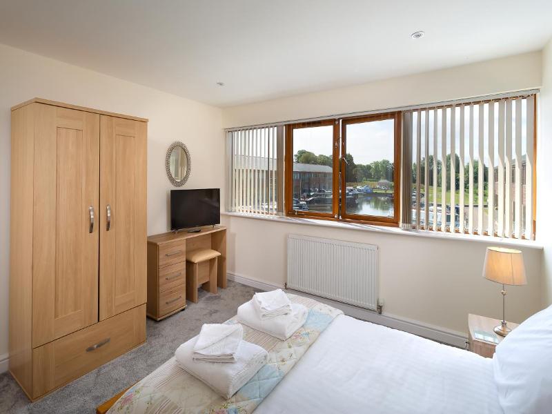 Tewitfield Marina image