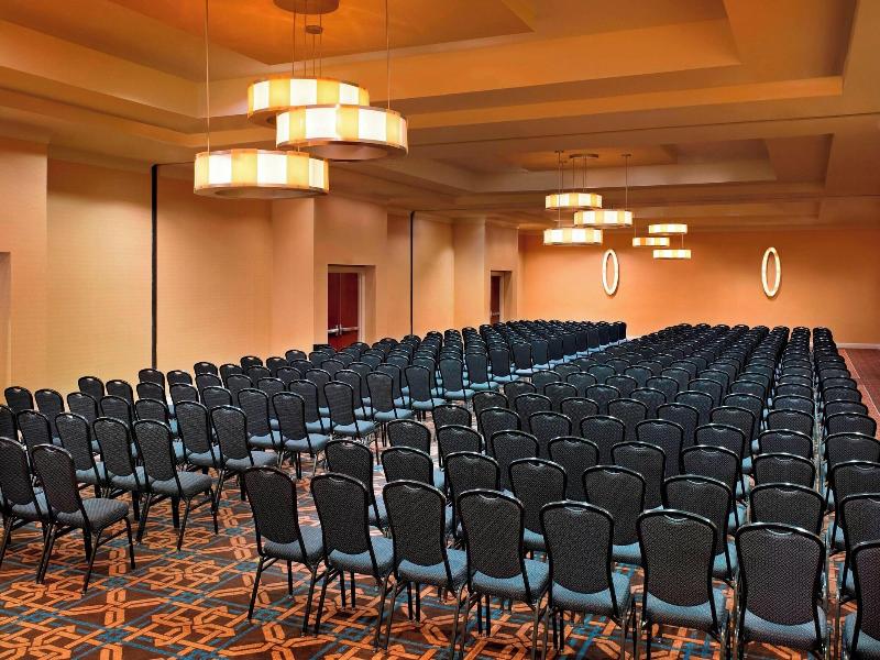 Sheraton Agoura Hills image