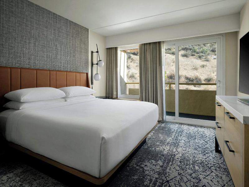 Sheraton Agoura Hills image