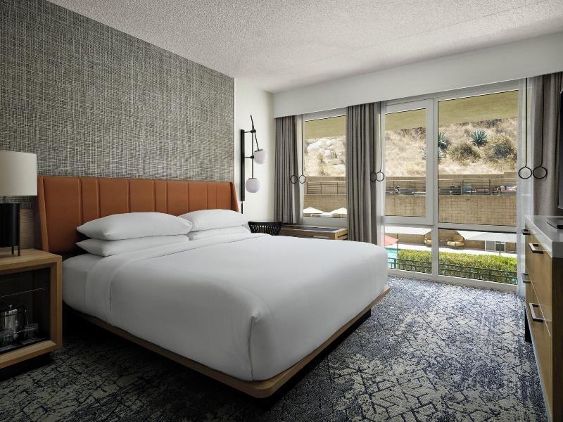 Sheraton Agoura Hills image