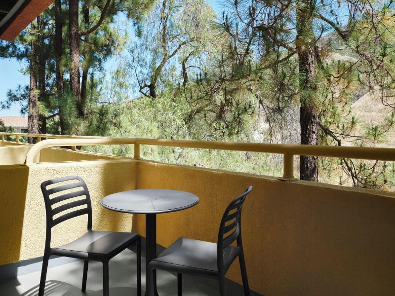 Sheraton Agoura Hills image