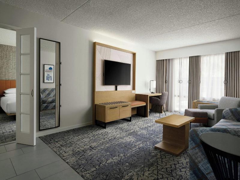 Sheraton Agoura Hills image