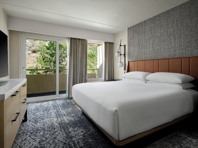 Sheraton Agoura Hills image