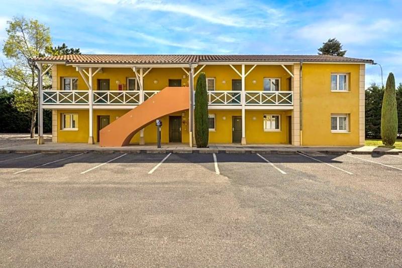 Hotel Newport image