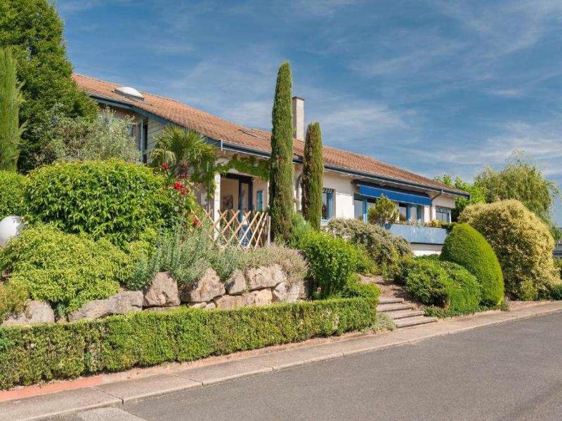 Hotel Newport image