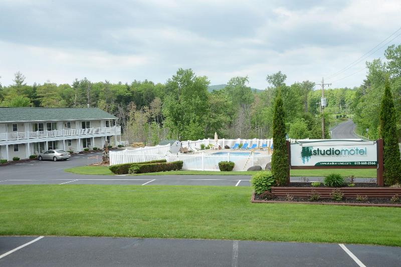 Studio Motel image