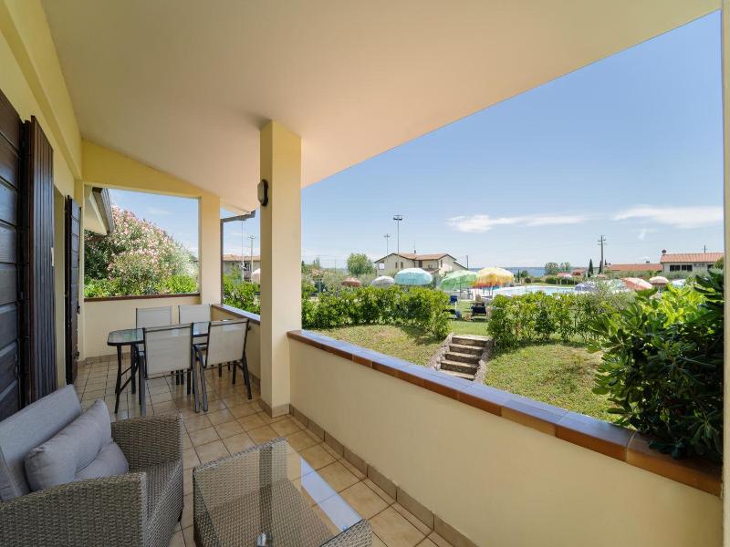 Primera & Barbara — general view