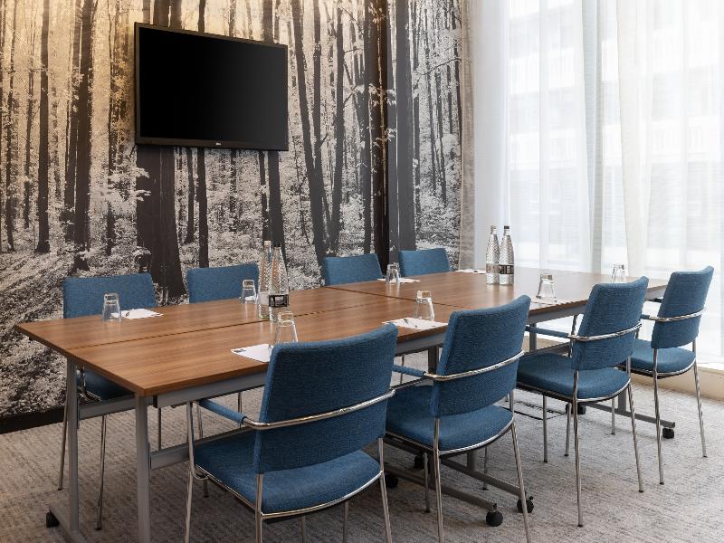 Hampton by Hilton London Waterloo image