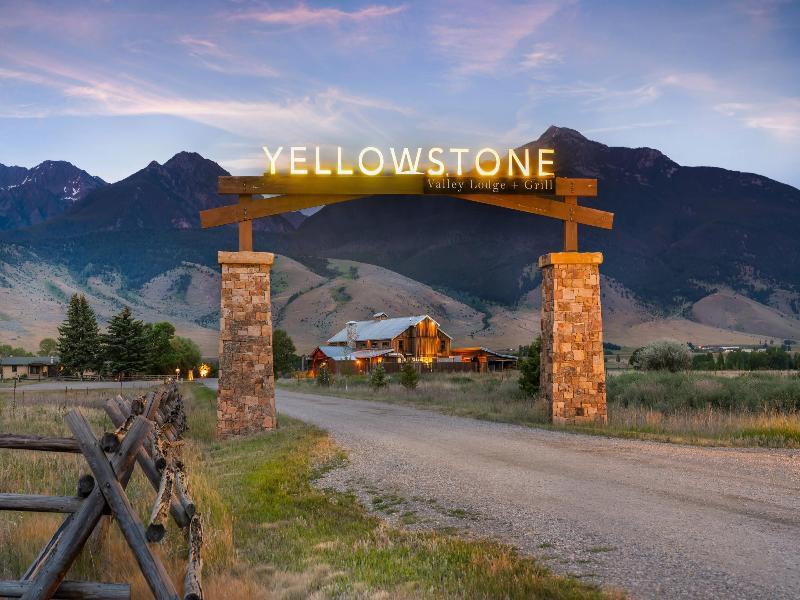 Yellowstone Valley Lodge image