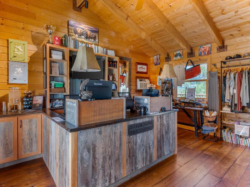 Yellowstone Valley Lodge image