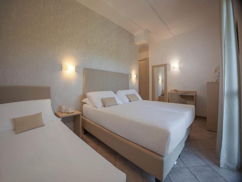 Acapulco Hotel image