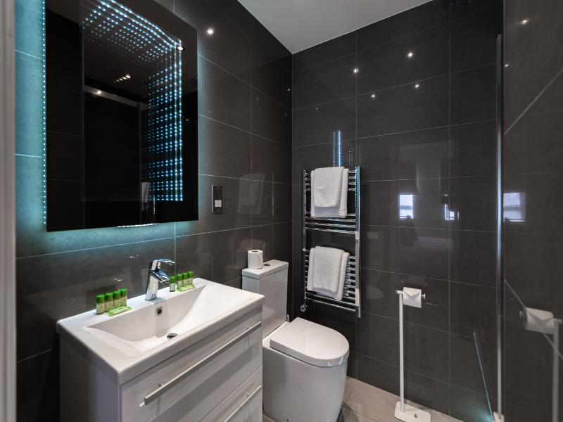 Nell Gwynn House Apartments image