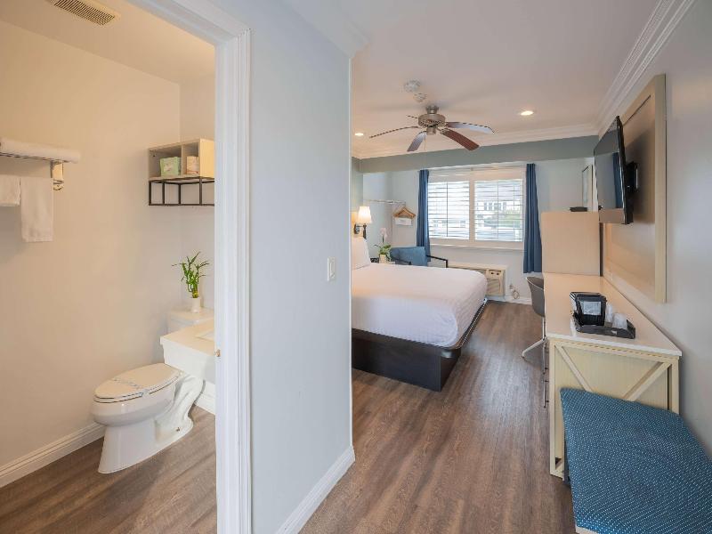 Ramada By Wyndham Redondo Beach image